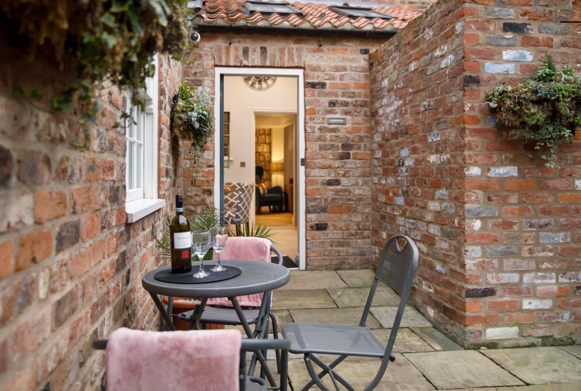 The Mitchell Villa York Dış mekan fotoğraf